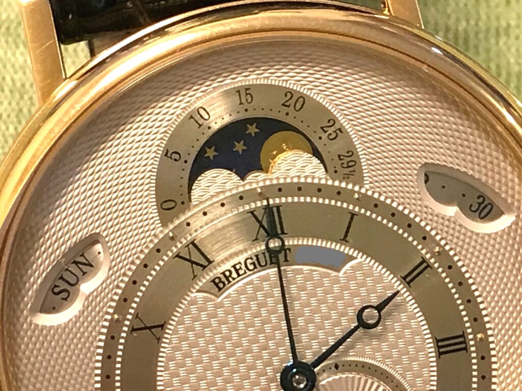 ギョーシェ彫り（Guilloché）